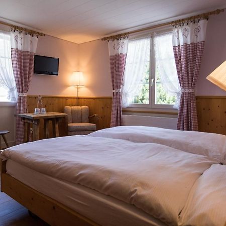 Hotel Bergidyll Андермат Екстериор снимка