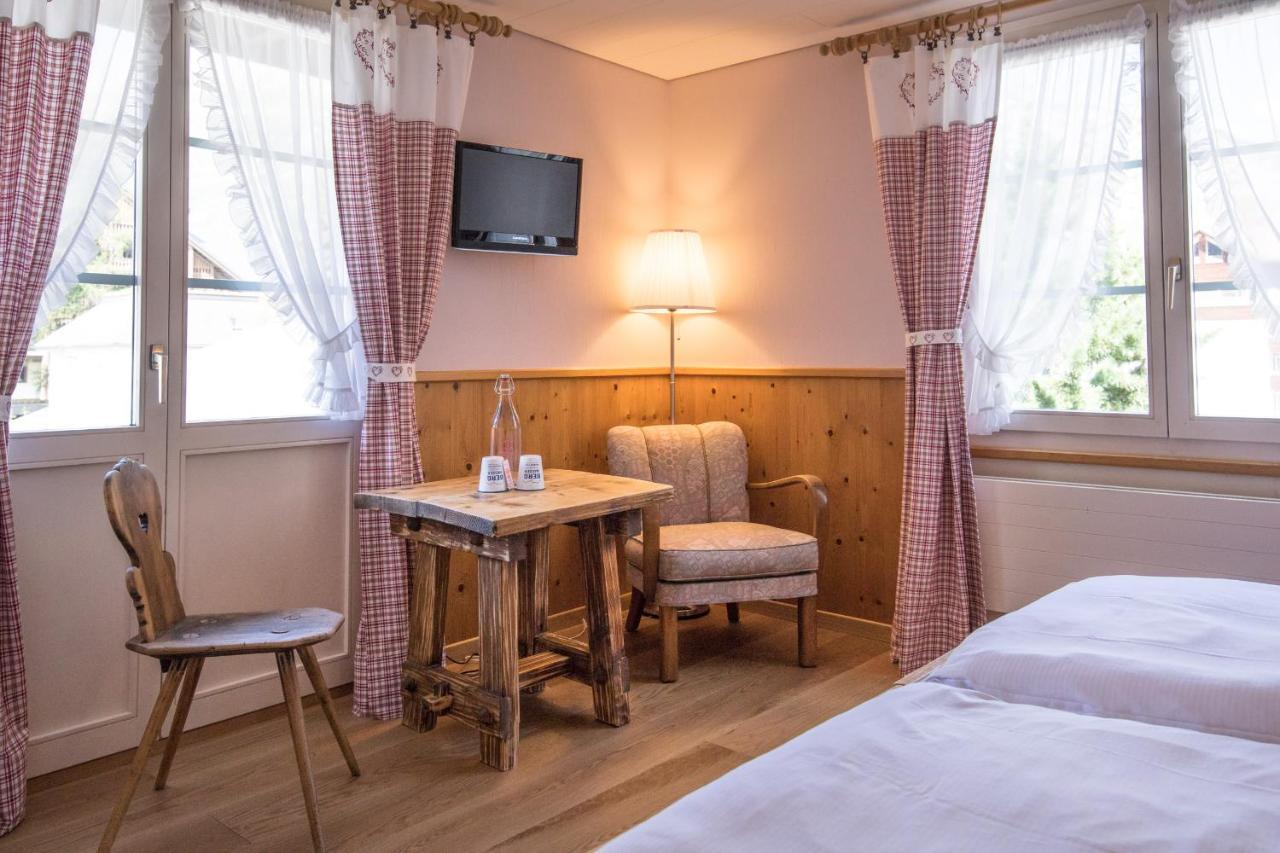Hotel Bergidyll Андермат Екстериор снимка