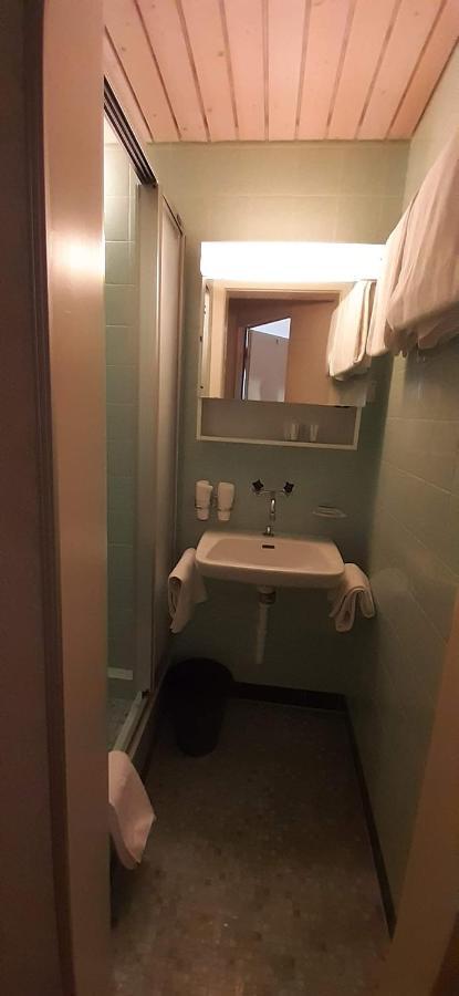 Hotel Bergidyll Андермат Екстериор снимка