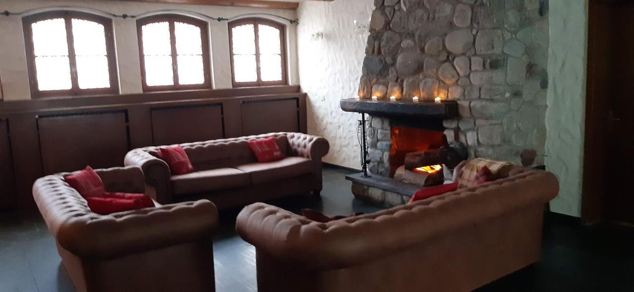Hotel Bergidyll Андермат Екстериор снимка