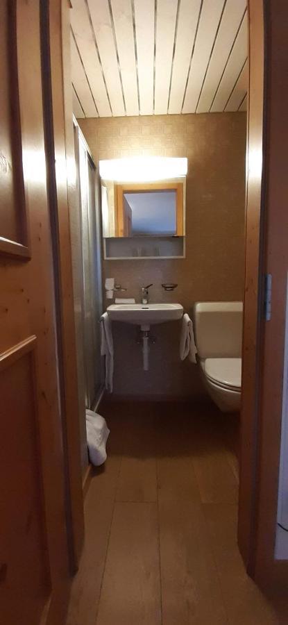 Hotel Bergidyll Андермат Екстериор снимка