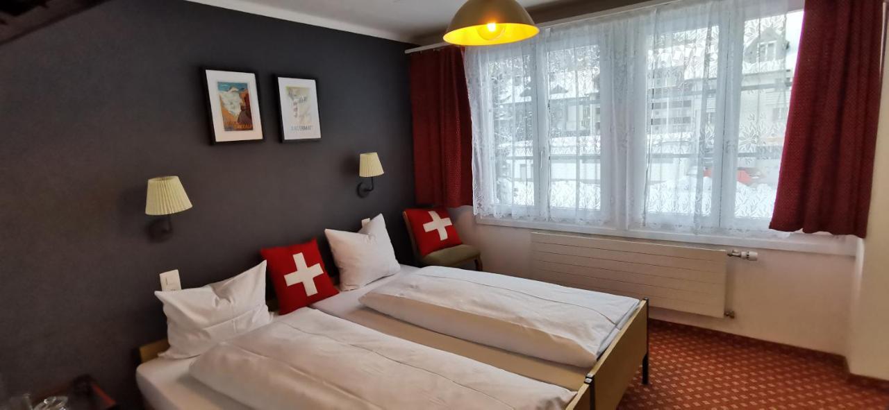 Hotel Bergidyll Андермат Екстериор снимка
